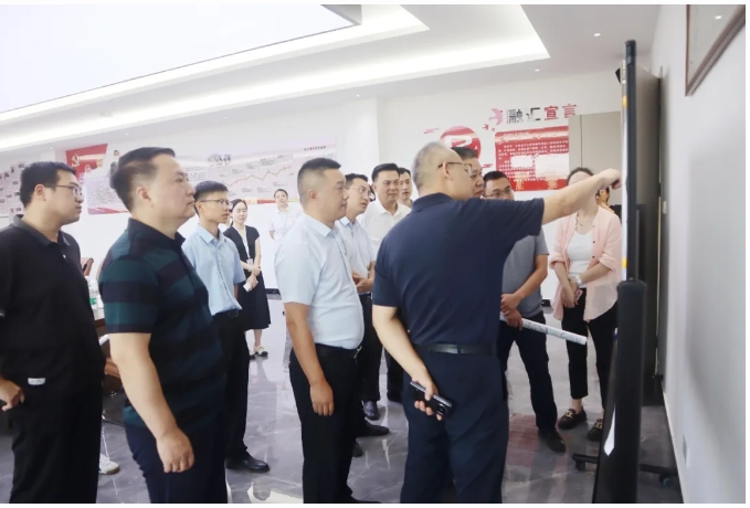 自貢市領導蒞臨融匯公司調研：共筑建筑產業總部經濟區新篇章！